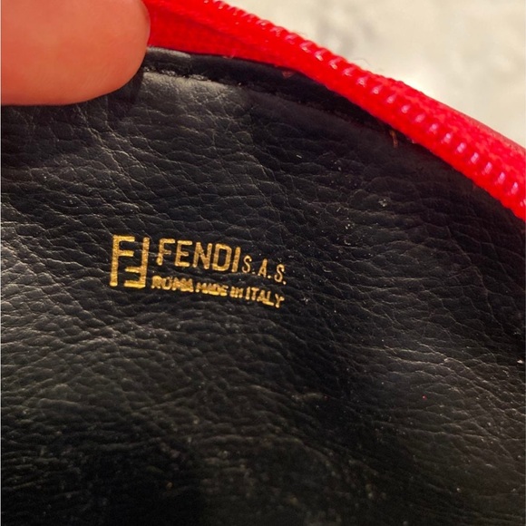 Authentic Fendi vintage Red Epi Leather Crossbody - Picture 4 of 8